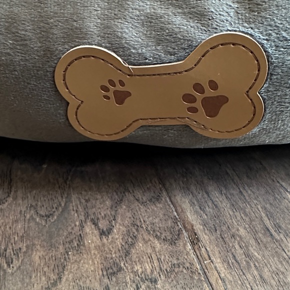 Small Pet Bed - Picture 3 of 5